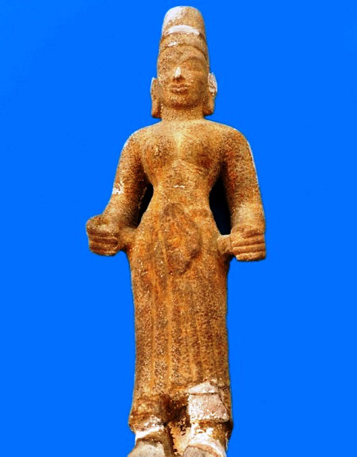 Tượng nữ thần Laksmi  - Ảnh: Bảo tàng tổng hợp tỉnh Đồng Tháp cung cấp