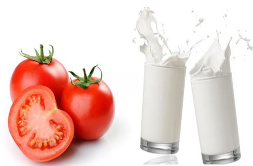 Da căng tràn sức sống khi dùng mặt nạ cà chua và sữa tươi