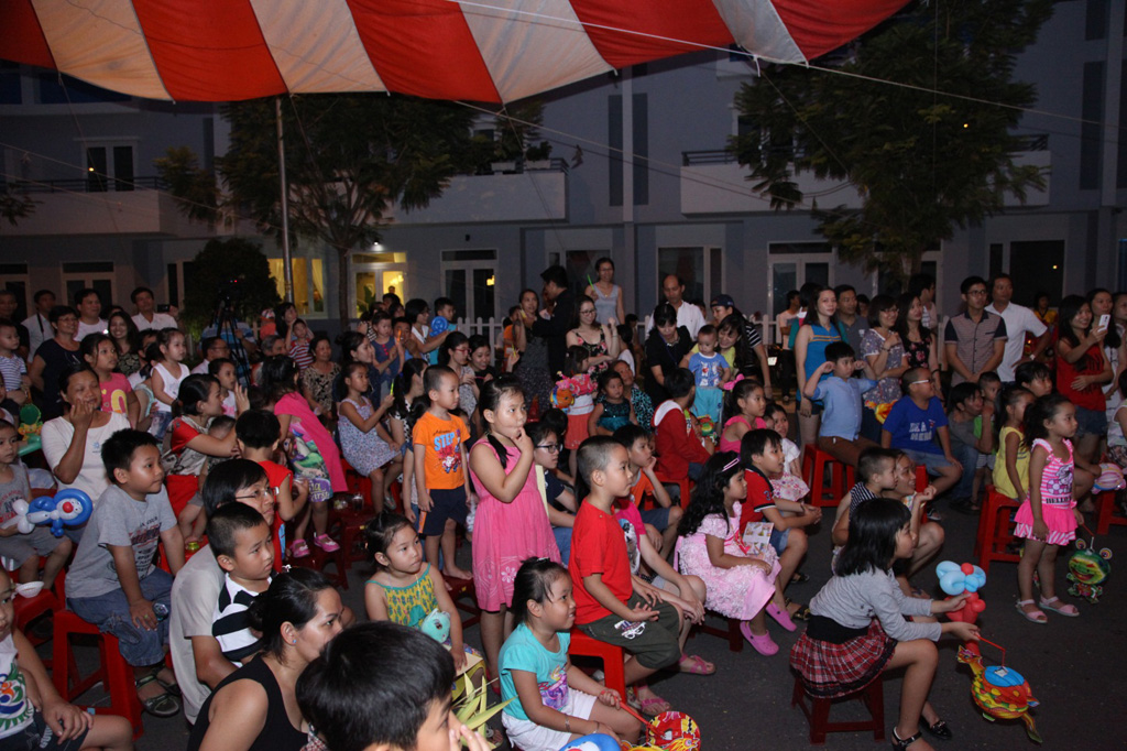 Lễ hội trăng rằm - một trong nhiều hoạt động văn hóa tại KDC Mega