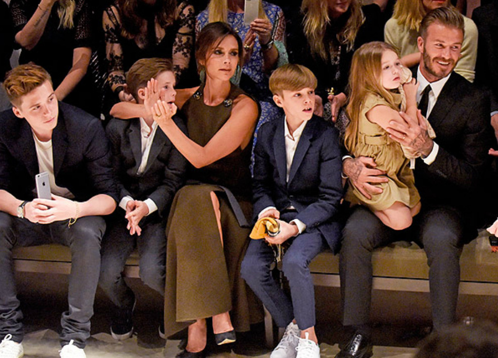 Gia đình nhà Beckham trong một sự kiện thời trang - Ảnh: AFP/Getty images