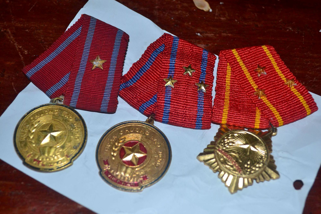 Danh hiệu Anh hùng lao động cùng những tấm huân, huy chương được Hồ Giáo lặng lẽ giữ gìn trong chiếc hộp nhỏ - 6