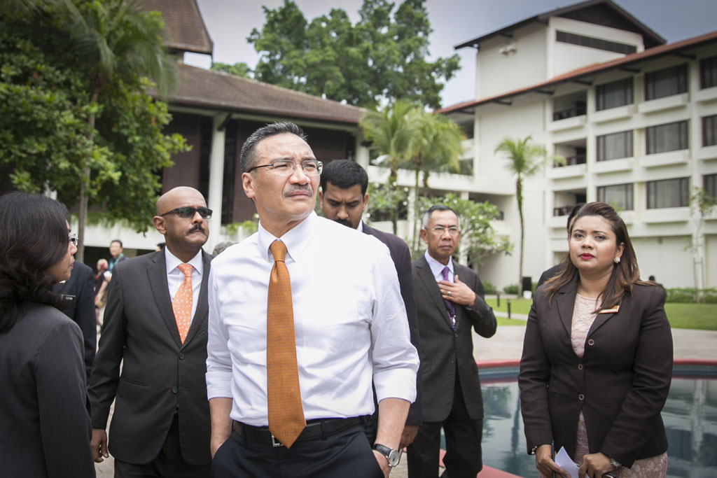 Bộ trưởng quốc phòng Malaysia - Ảnh: Lam Yên