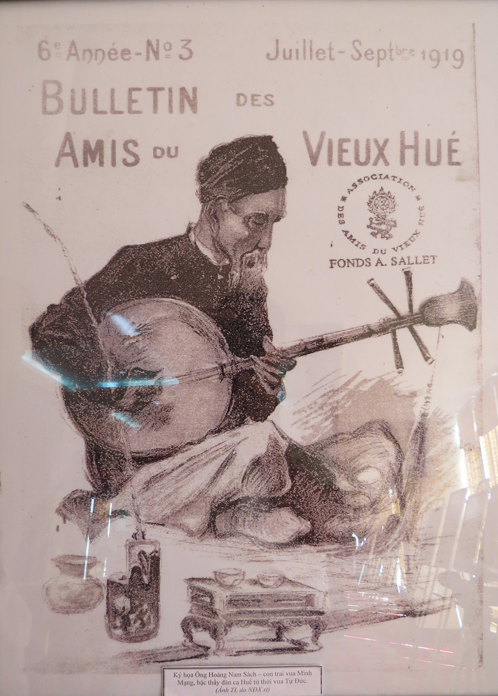 Bức ký họa ông Hoàng Nam Sách, con trai vua Minh Mạng một bậc thầy về ca Huế dưới thời Tự Đức. ảnh tư liệu của Nguyễn Đắc Xuân, Bùi Ngọc Long chụp lại  - Ảnh: B.N.L