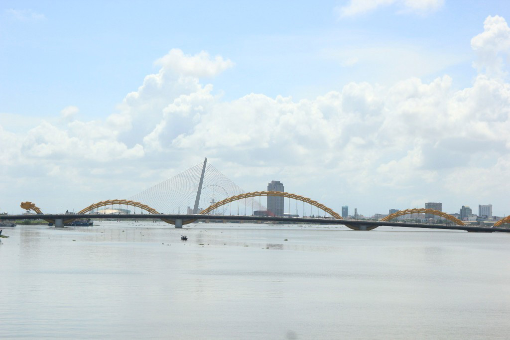 Đà Nẵng nổi tiếng với những cây cầu đẹp nên với việc có thêm hầm đường bộ, thành phố du lịch sẽ có thêm điểm nhấn - 2