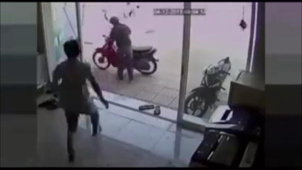 trộm cắp xe máy