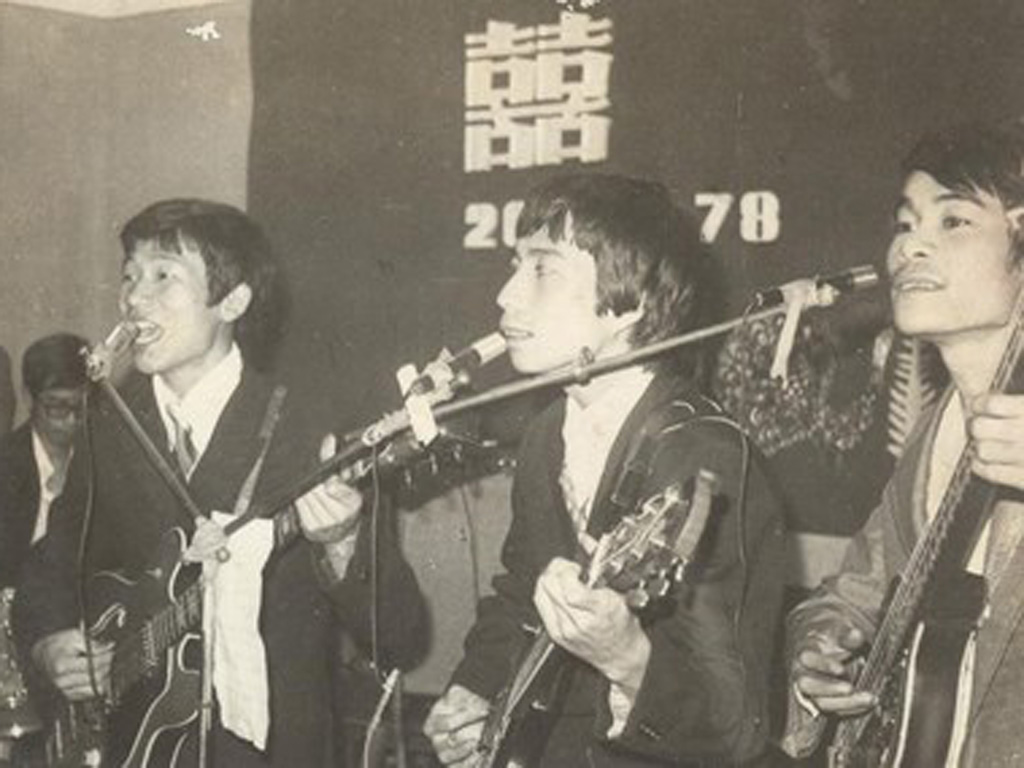 Một ban nhạc hát đám cưới hồi thập niên 1970 - Ảnh: T.L
