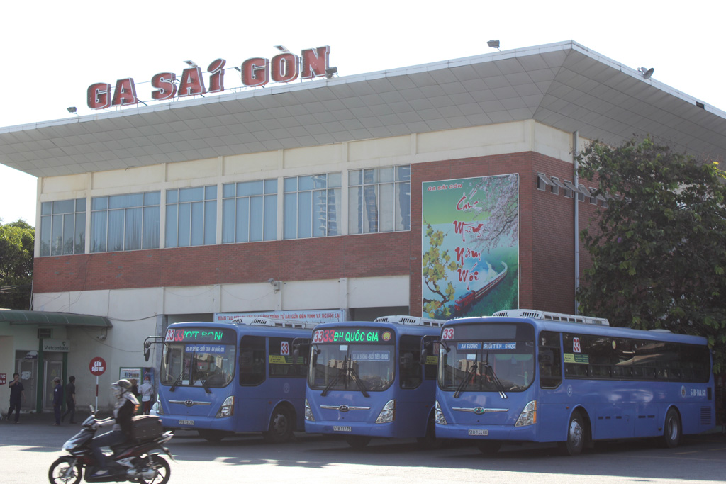 Đã chuyển tải hơn 300 hành khách bằng xe buýt từ ga Sài Gòn 3