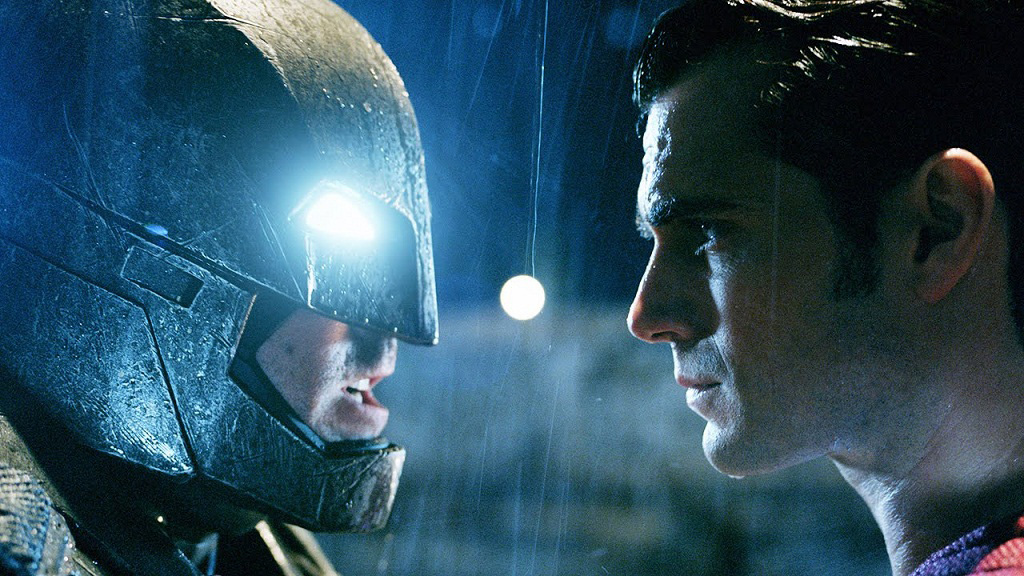 ‘Batman v Superman: Dawn of Justice’ đang khuấy động phòng vé cuối tuần - Ảnh: Chụp màn hình trailer