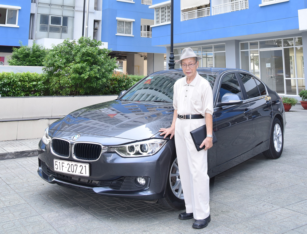 Ông Trần Quang Châu chọn BMW Series 3 trong hành trình xuyên Việt do tin tưởng vào chất lượng xe nhập khẩu nguyên chiếc từ Đức