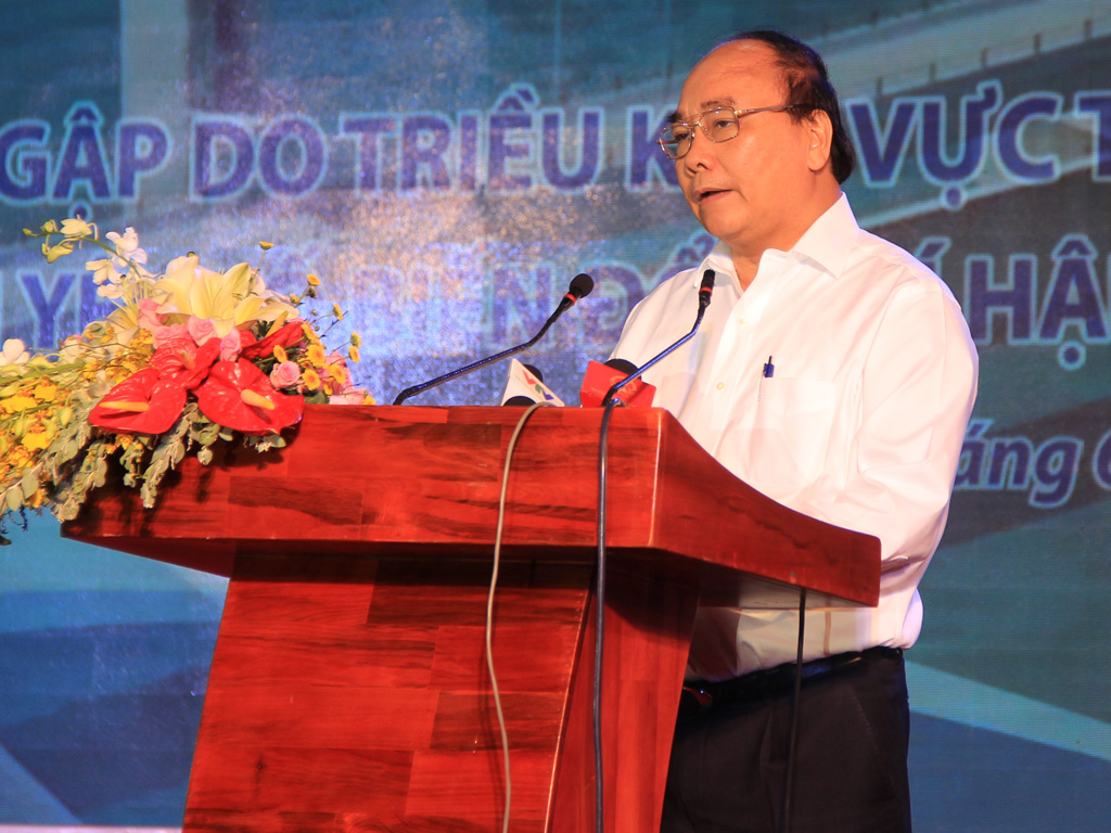 Thủ tướng Nguyễn Xuân Phúc phát biểu chỉ đạo tại buổi lễ khởi công dự án - Ảnh: L.Q