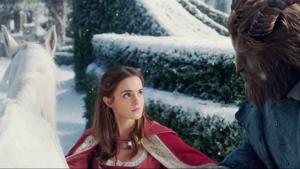 Tạo hình đối lập của Emma Watson và Dan Stevens trong phim - Ảnh: Chụp màn hình trailer