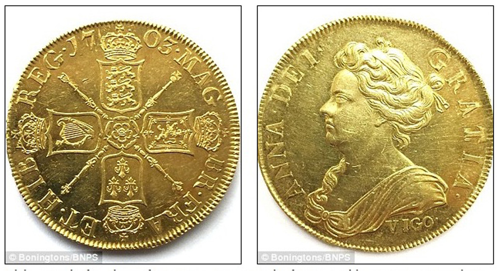 Hai mặt của đồng xu trị giá hơn 7 tỉ đồng được in hình đặc biệt - Ảnh chụp màn hình Daily Mail