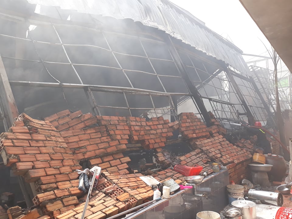 cháy garage ở Nguyễn Thị Định