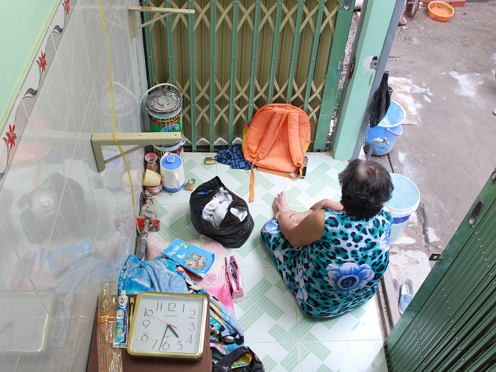 Sau khi xây xong căn nhà, bà Trần Thị Hoa dự định sẽ tích góp để mua sắm vật dụng - Ảnh: Vũ Phượng