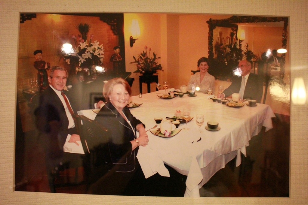 Bốn vị khách đặc biệt của nhà hàng Tib năm 2006