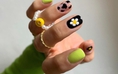 Các cô nàng sành điệu mê mẩn mẫu nail cúc họa mi và họa tiết tươi sáng