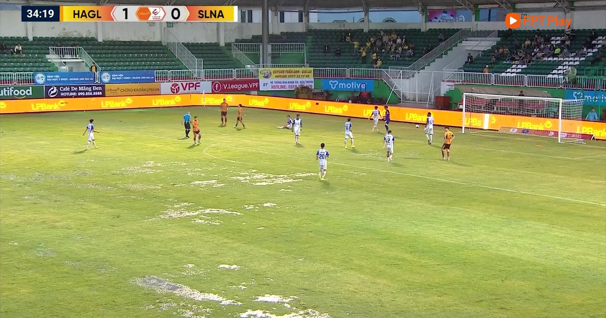 Highlight HAGL 1-1 SLNA: Hỏng phạt đền, chia điểm đáng tiếc