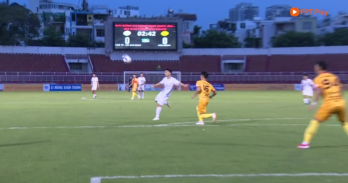 Highlight CLB Trẻ TP.HCM 1-1 CLB Hòa Bình: Trụ hạng thành công