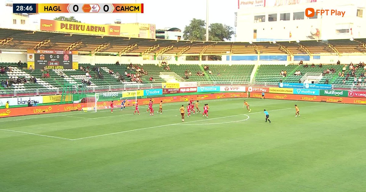 Highlight HAGL 0-1 CLB Công an TP.HCM: Lê Giang Patrik xuất thần