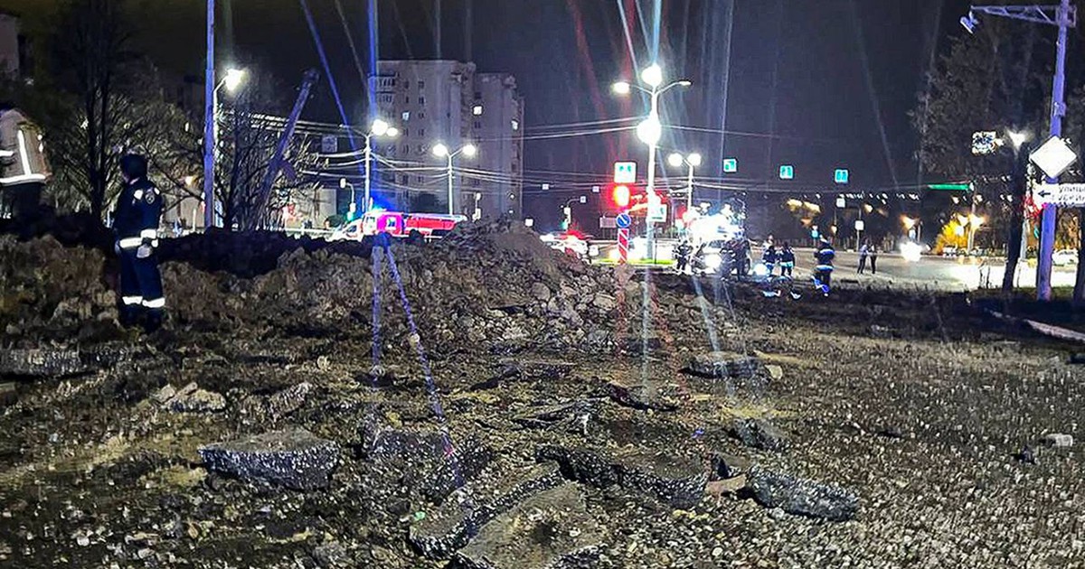 Tiêm kích Su-34 Nga làm rơi bom gây nổ lớn khu dân cư sát biên giới Ukraine