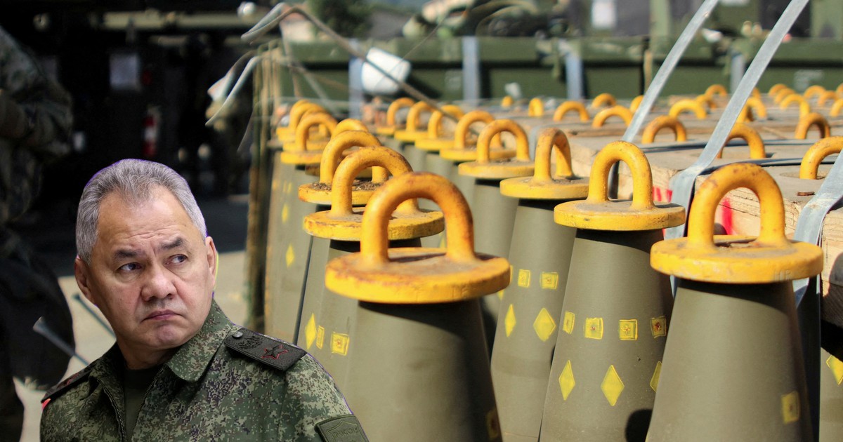 Bộ trưởng quốc phòng Nga cảnh báo gì khi Mỹ viện trợ đạn chùm cho Ukraine?