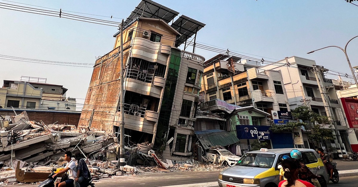 Động đất Myanmar: Thương vong lên gần 5.000, hàng trăm người còn mất tích