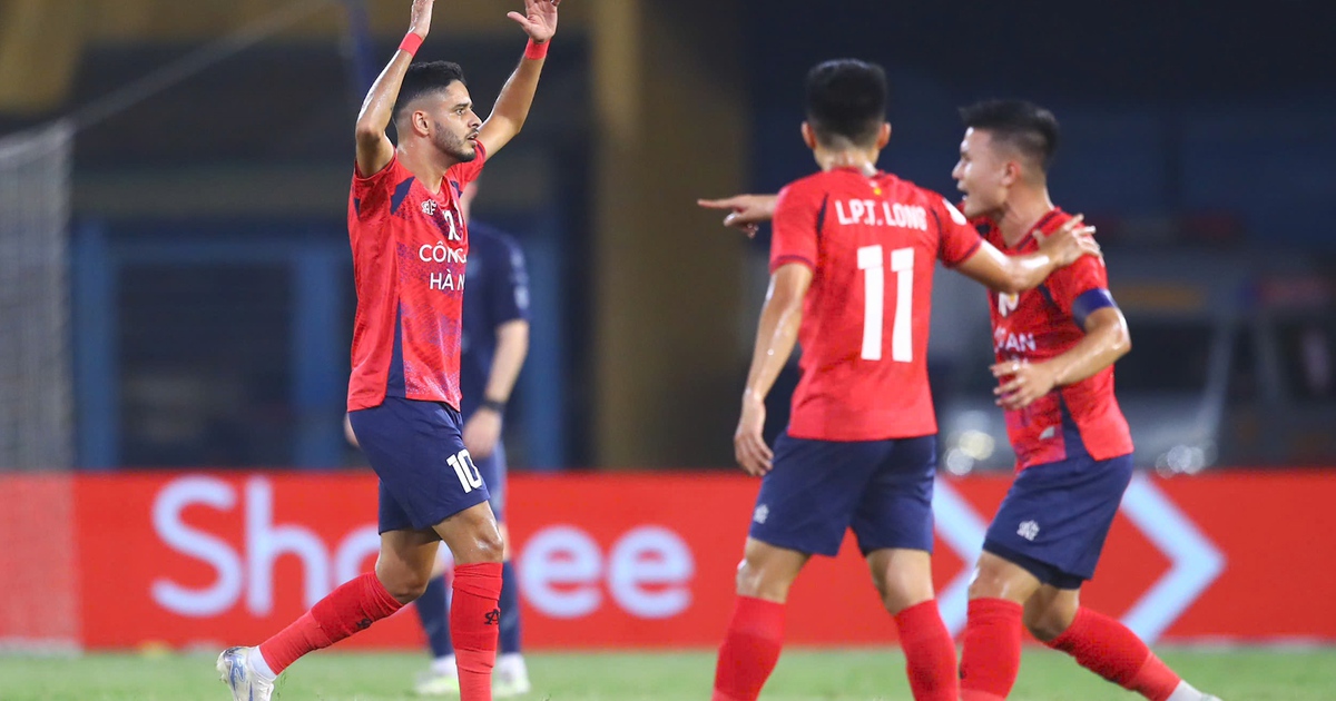Pha phối hợp chuẩn chỉ mở tỷ số của CLB CAHN trước đội khách Buriram United