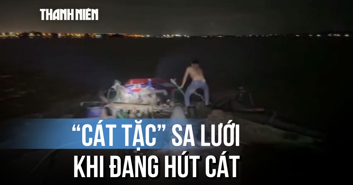 Bắt quả tang 2 ghe gỗ gắn bơm công suất lớn trộm cát trên sông Cổ Chiên