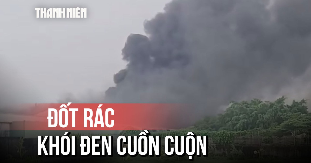 Nháo nhào 'chạy trốn' khói đen do đốt rác trong khu dân cư