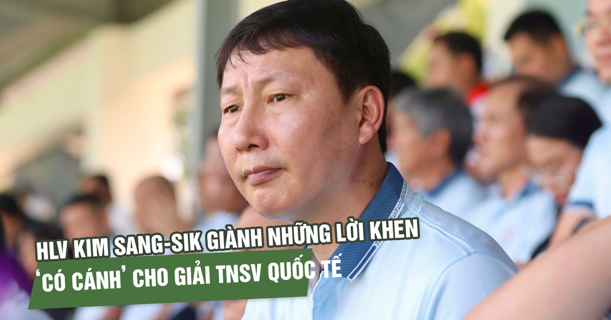 HLV Kim Sang-sik thấy 'nhân tố chuyên nghiệp' tại Chung kết TNSV Quốc tế 2026