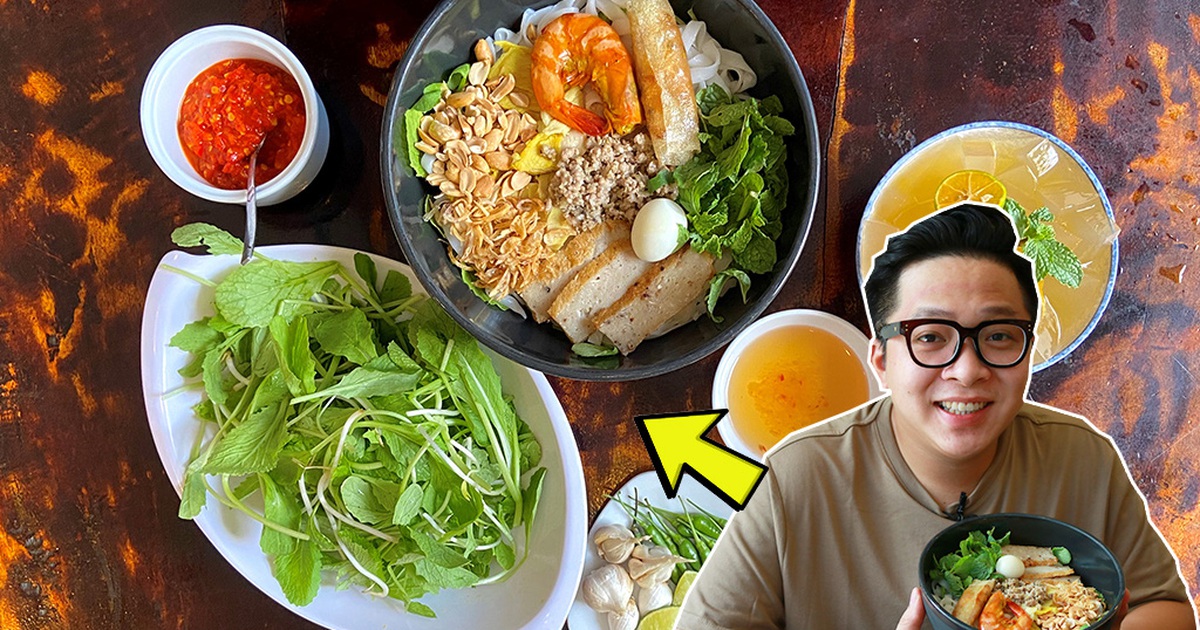 Lạ miệng với món mì Quảng trộn ở Sài Gòn