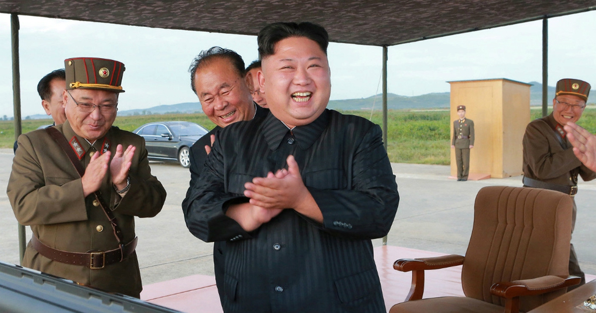 Lãnh đạo Kim Jong-un muốn 'cân bằng sức mạnh quân sự' với Mỹ