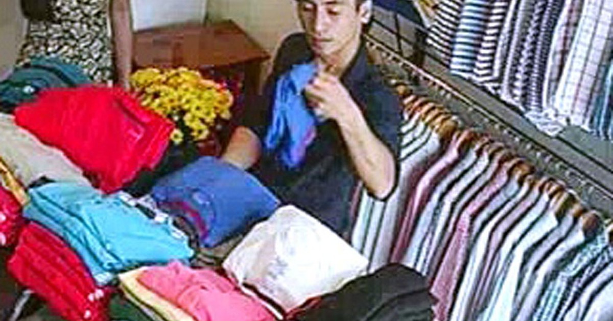 Giả vờ mua hàng để cướp tài sản