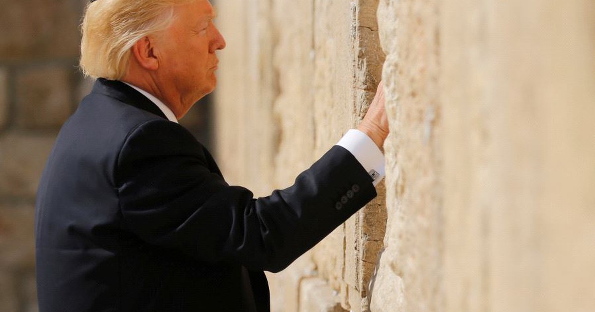 Israel muốn xây ga tàu đặt tên ông Trump ở Jerusalem