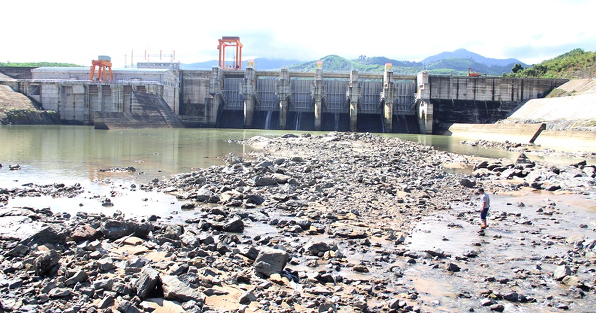 Thủy điện xả nước 'đúng quy trình', người chăn bò bị cuốn trôi vẫn đang mất tích