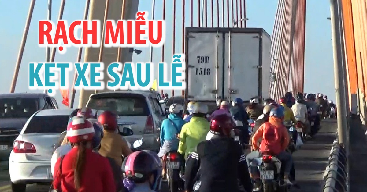 Giao thông hỗn loạn, ùn tắc 5 km gần cầu Rạch Miễu sau nghỉ lễ