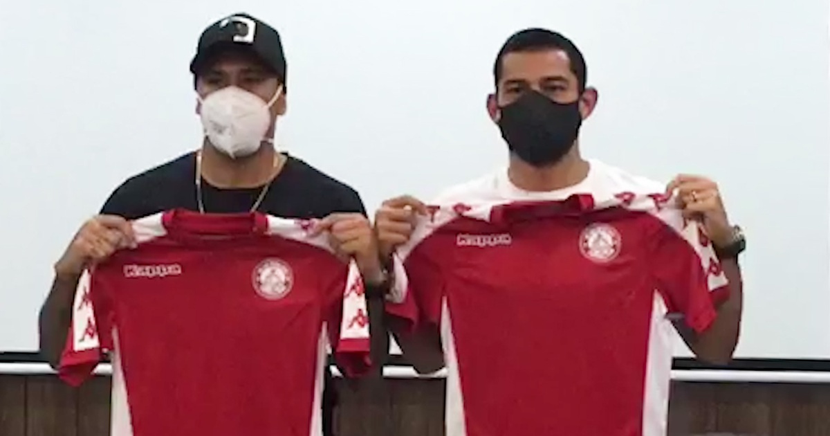 Tuyển thủ Costa Rica âm tính Covid-19 4 lần, kín khẩu trang ngày ra mắt CLB TP.HCM