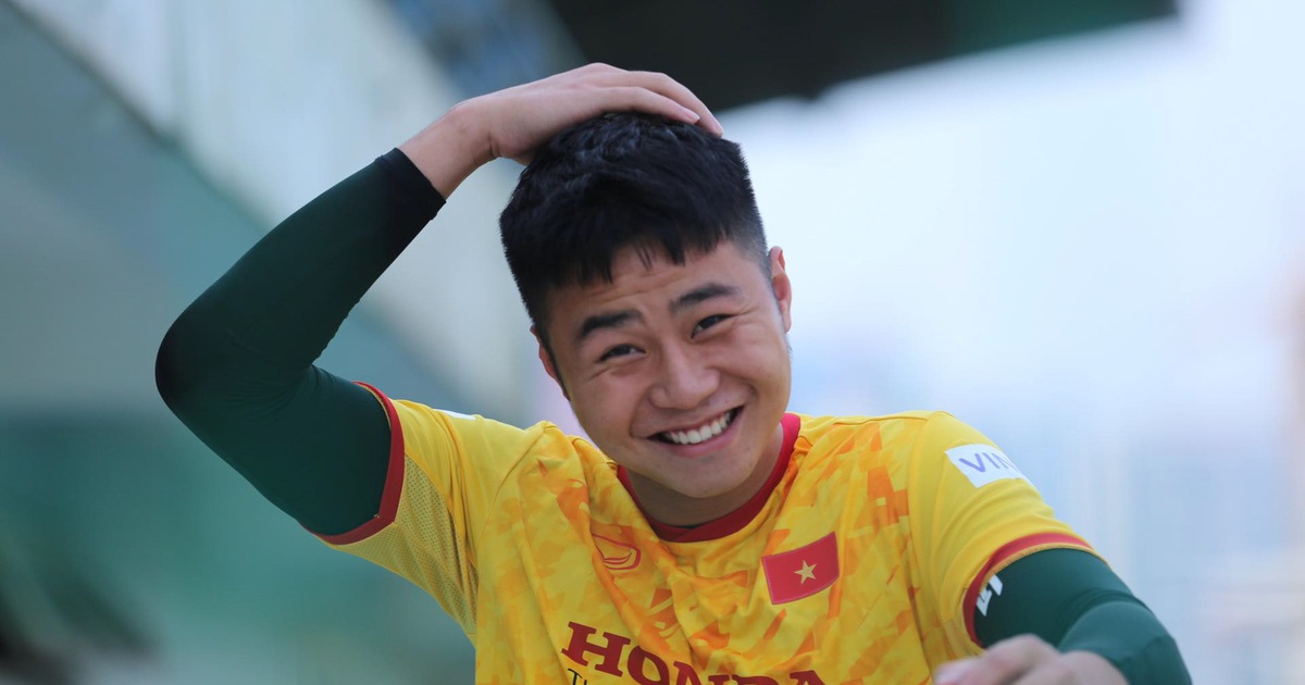 Thủ môn Văn Toản tiết lộ U.22 Việt Nam không được phép rời khỏi trụ sở VFF