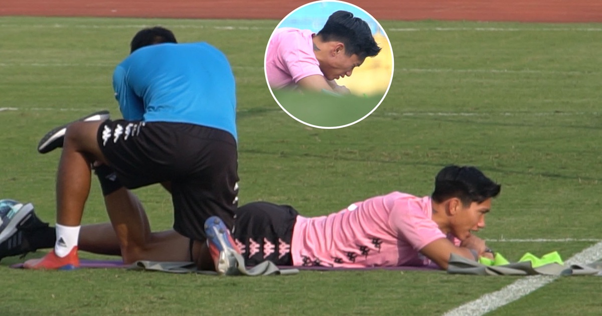 Văn Hậu đau nghẹn lời để sớm trở lại thi đấu cho Hà Nội và ĐTVN