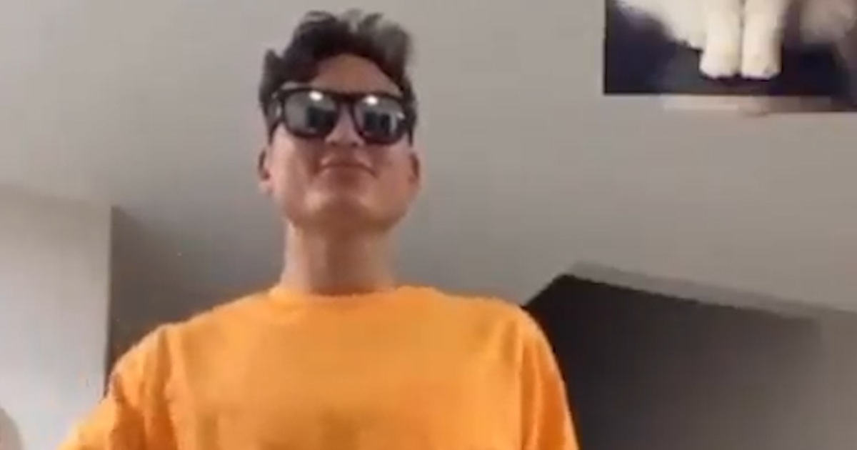 Đặng Văn Lâm khoe tài năng nhảy nhót, không hổ danh con nhà tông