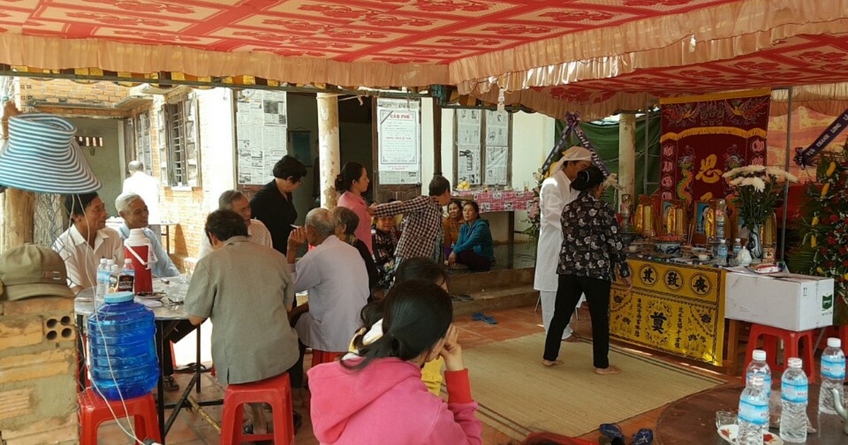 Xót xa trước 4 quan tài nạn nhân cùng chết cháy ở Sài Gòn