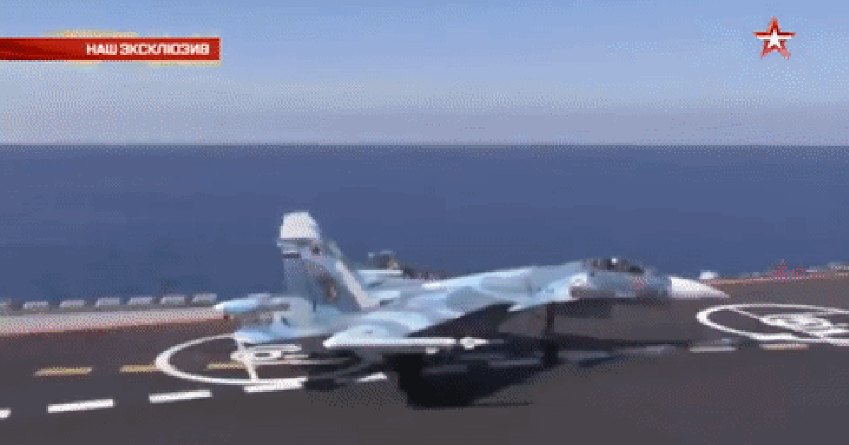 Tàu sân bay Nga tấn công quân khủng bố ở Syria