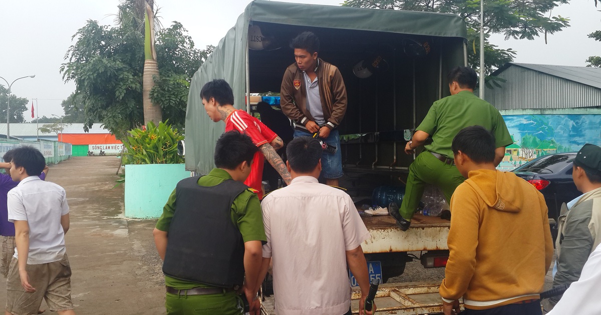 Học viên trốn khỏi cơ sở cai nghiện ma túy: Tự rạch cổ để gây áp lực