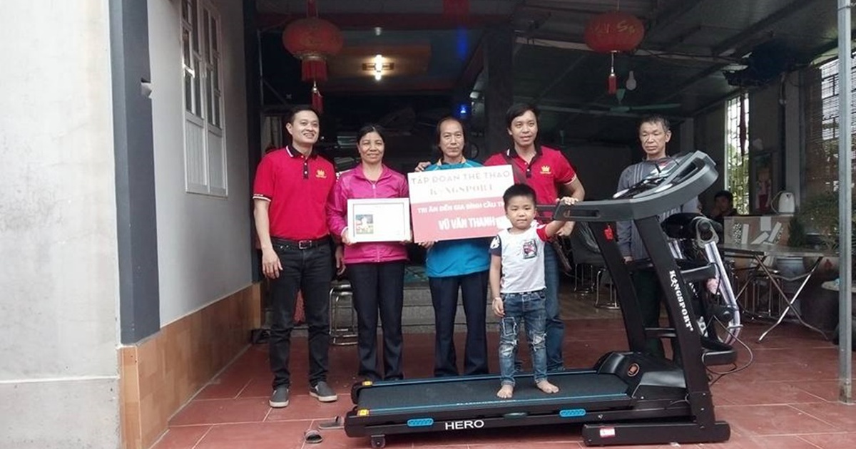 Bố Vũ Văn Thanh: 'U.23 Việt Nam đấu Uzbekistan, tôi chỉ sợ... trọng tài thôi'