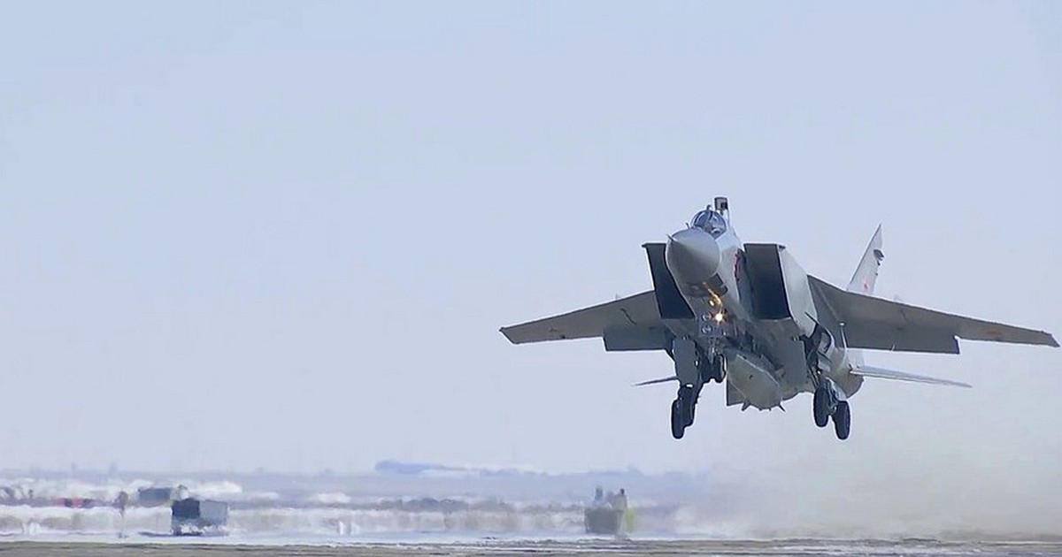 Nga khoe tên lửa bội siêu thanh tại lễ duyệt binh mừng Ngày chiến thắng