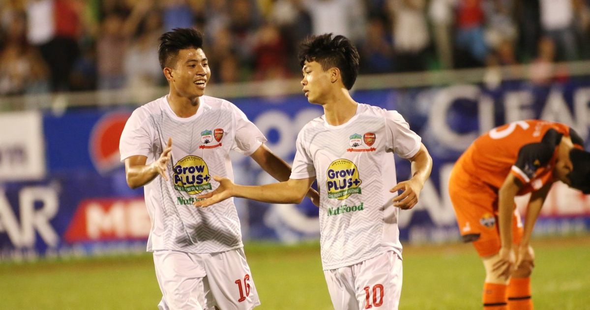Công Phượng và Văn Toàn đua nhau lập công, U.21 HAGL vào bán kết