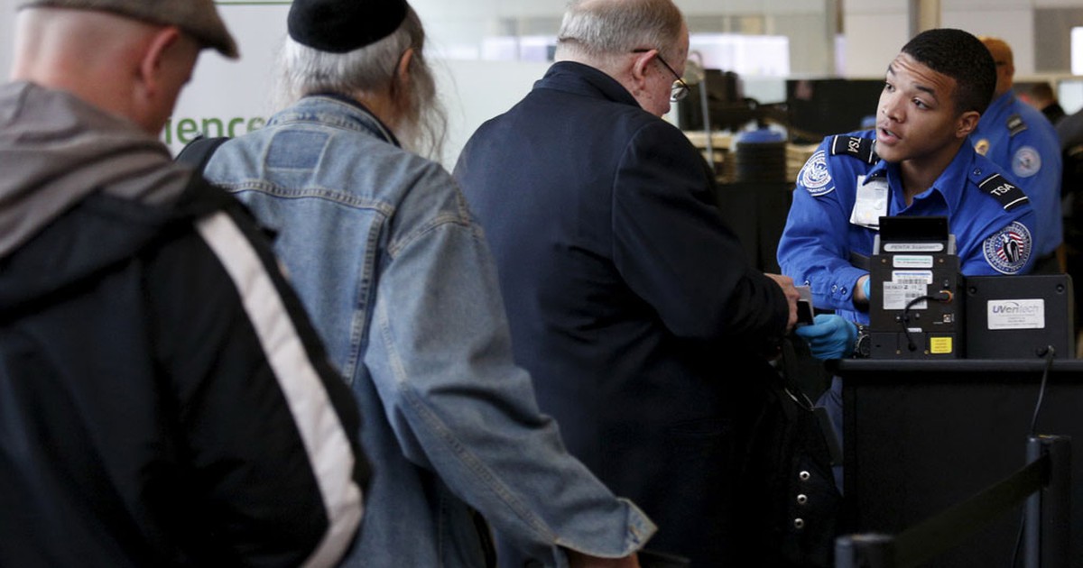 Mỹ thu thập thông tin mạng về người nhập cư