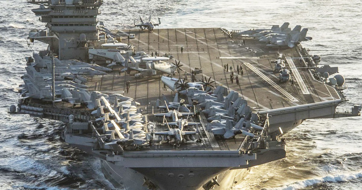 Chuyến thăm chiến lược của tàu USS Carl Vinson