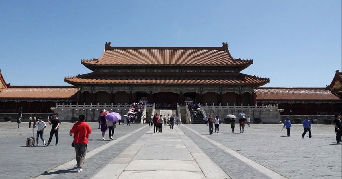 Moscow ở phía trước mũi tàu: Vượt Trường Giang, Hoàng Hà tới Bắc Kinh