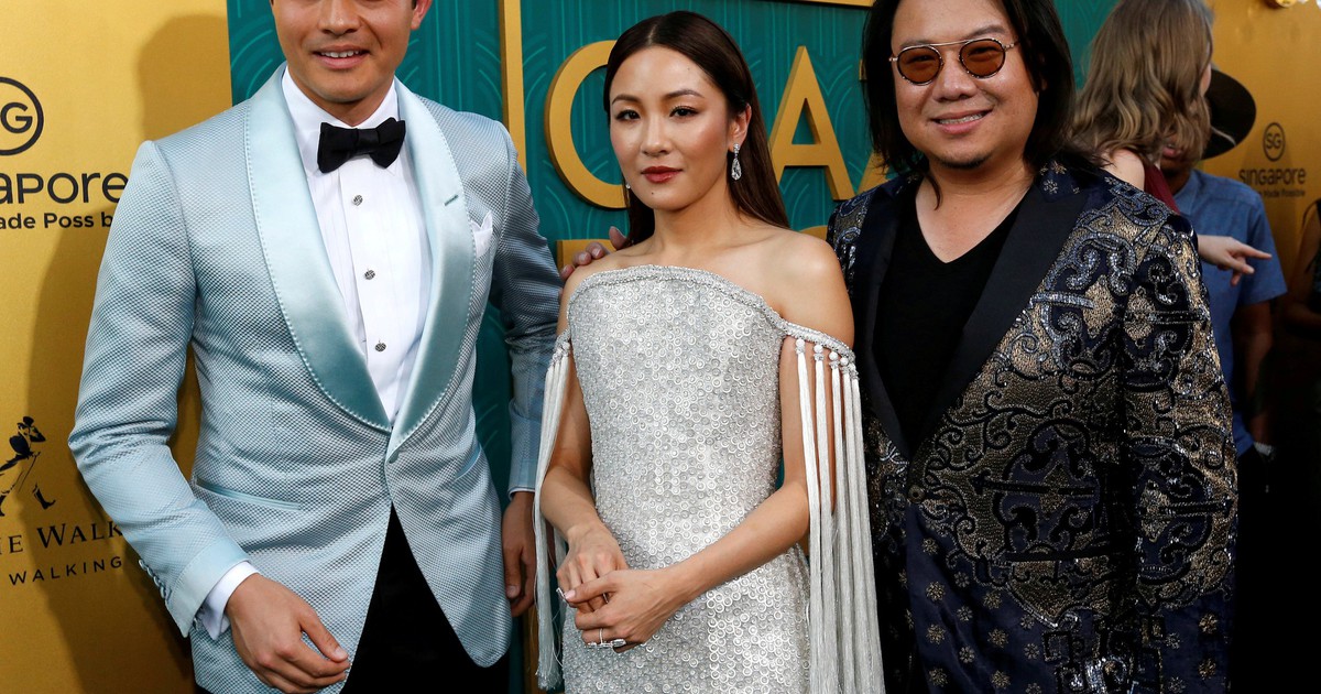 Đâu cần là 'Con nhà siêu giàu châu Á' mới sống được ở Singapore!